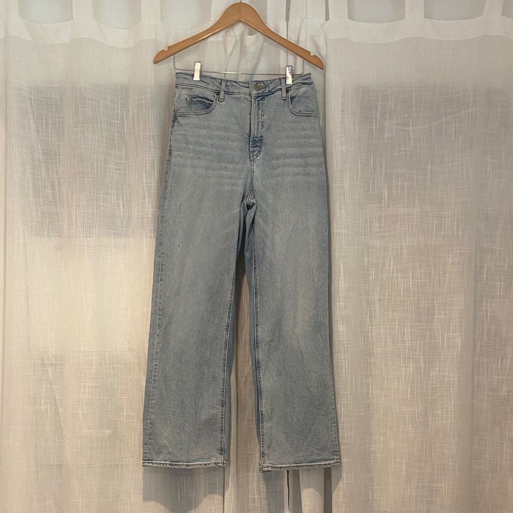 Old Navy Sky High Wide Leg Light Wash High-Rise Straight Women’s Jeans